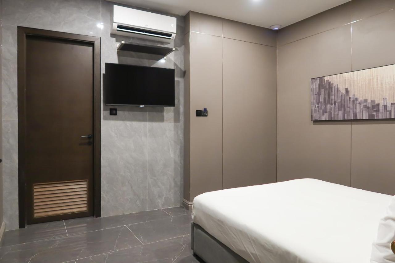 Recharge Studio Apartment & Suites Singapur Dış mekan fotoğraf